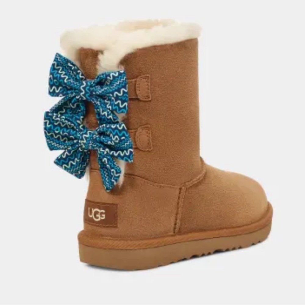 UGG Kids Bailey with Bow Squiggles Chestnut Boots